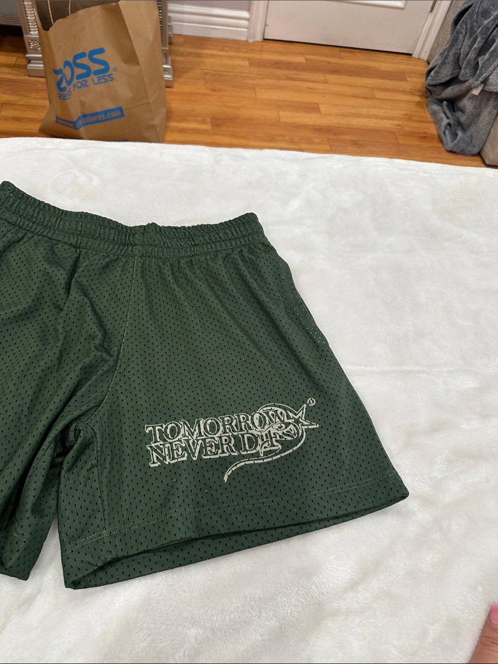 Men's Olive Green Athletic Shorts - Small - Picture 11 of 11